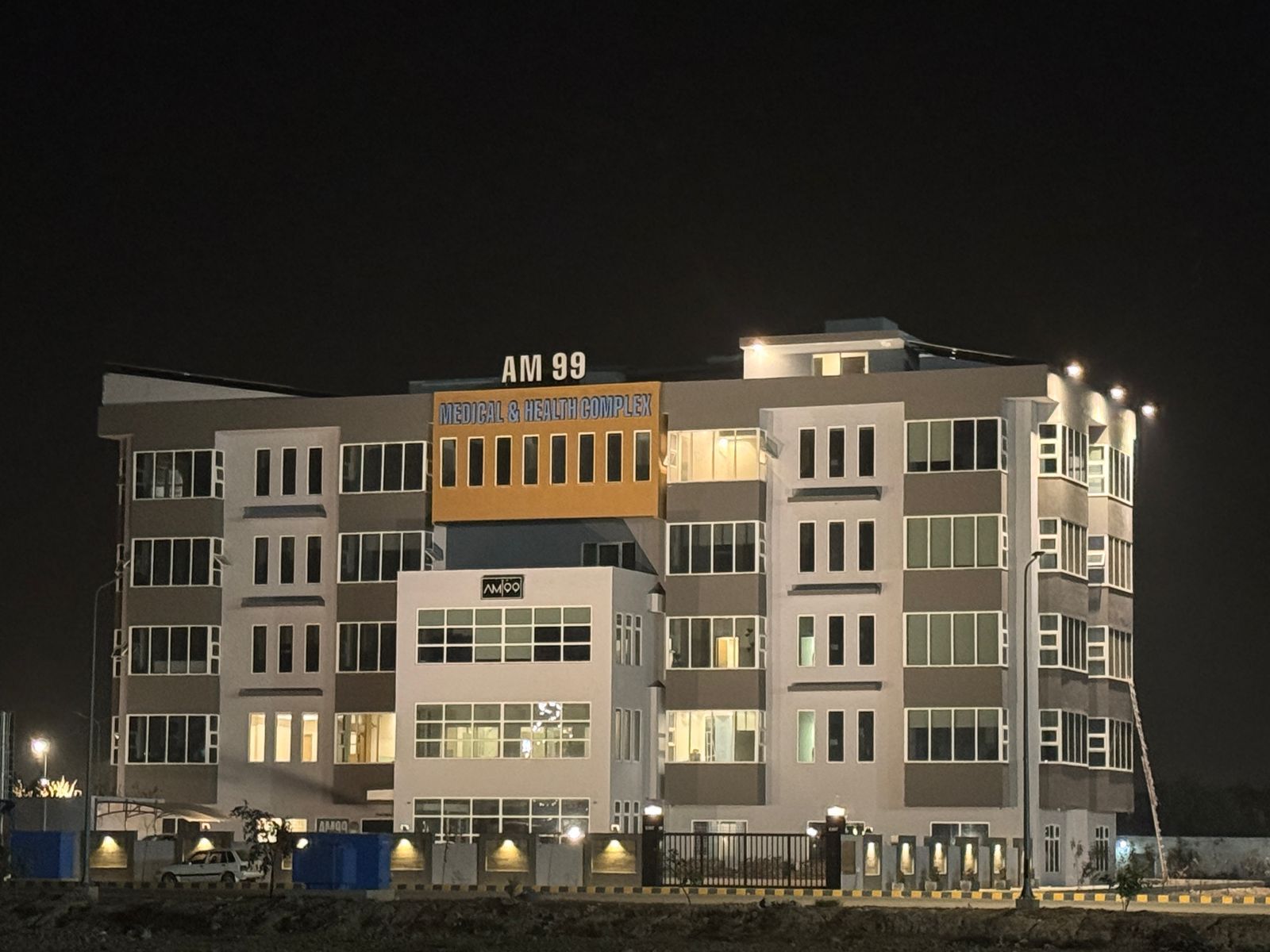 AM99 Medical Complex Main View